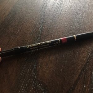 CHANEL Makeup - Chanel le crayon lèvres precision lip definer CHANEL Makeup - Chanel le crayon lèvres precision lip definer